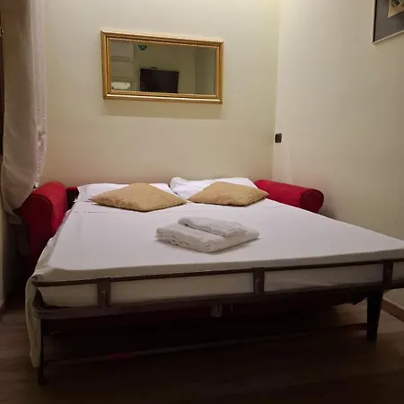 San Marco Frezzaria Apartment *